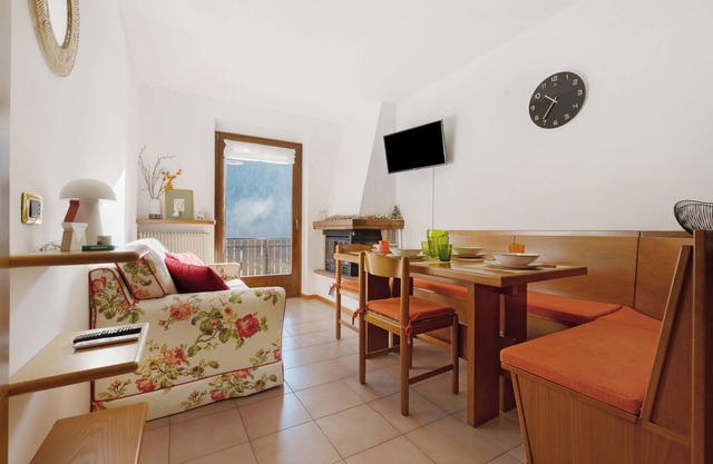 Ferienwohnung 'La Finestra Sui Monti' mit Bergblick, Gemeinschaftsterrasse und Wi-Fi