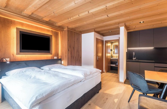 Ferienwohnung "La Grambla Saslonch" mit Bergblick, Balkon & WLAN