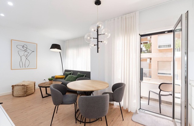 Ferienwohnung 'La Marina' mit Balkon, Wi-Fi und Klimaanlage