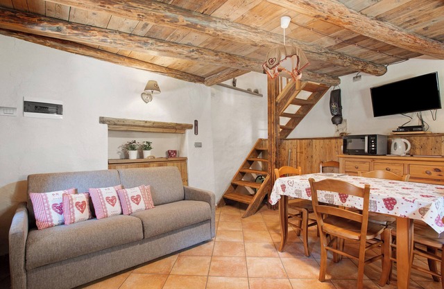 Ferienwohnung 'La Meisonetta' mit gemeinsamer Terrasse, Gemeinschaftsgarten und Wi-Fi