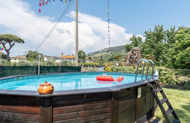 Ferienwohnung "La pecora nera" mit Bergblick, Pool, Garten, Grill und WLAN