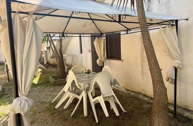 Ferienwohnung 'La Quiete - Gazebo Esterno 1' mit Gemeinschaftspool, Wi-Fi und Klimaanlage