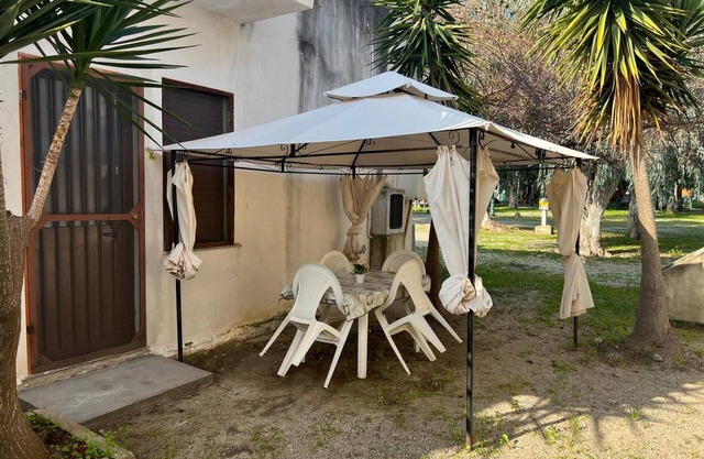 Ferienwohnung 'La Quiete - Gazebo Esterno 2' mit Gemeinschaftspool, Wi-Fi und Klimaanlage