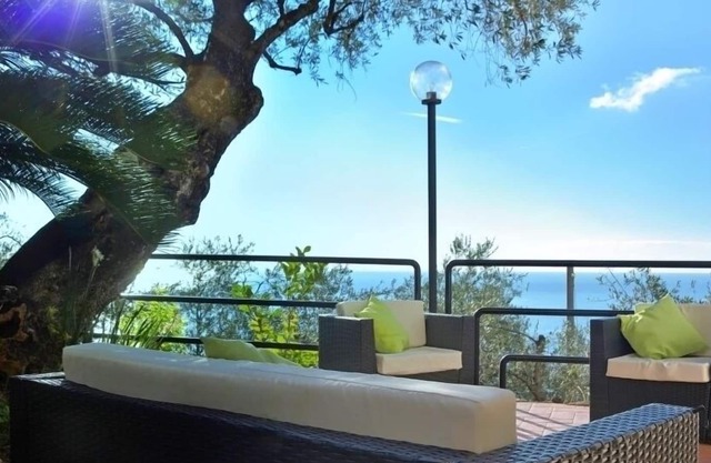 La Seta e il Mare Ferienwohnung in Villa