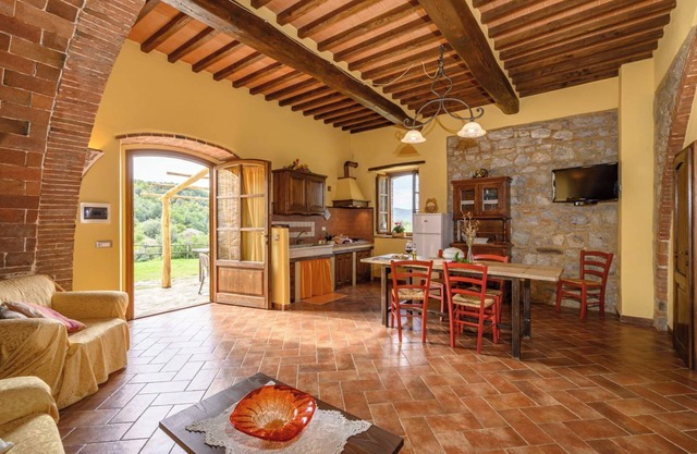 Apartment 'La Stalla' with Shared Pool, Private Garden and Wi-Fi