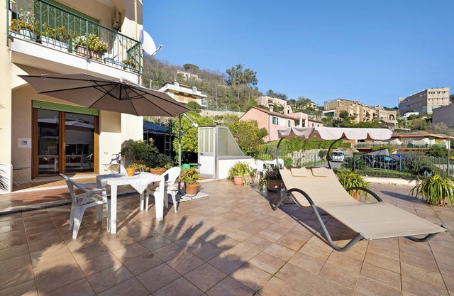 Ferienwohnung La Terrazza di Elico mit Garten und WLAN
