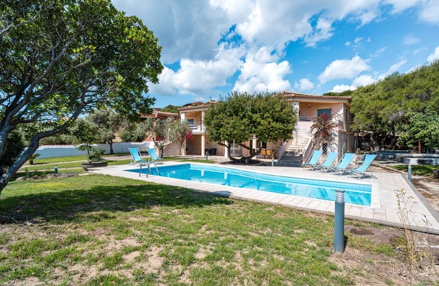 Ferienwohnung 'La Vela Blu' mit Gemeinschaftspool, Wi-Fi und Klimaanlage