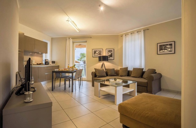 Ferienwohnung 'La Villa Tesoro' mit Blick auf den See, Gemeinschaftspool und Wi-Fi