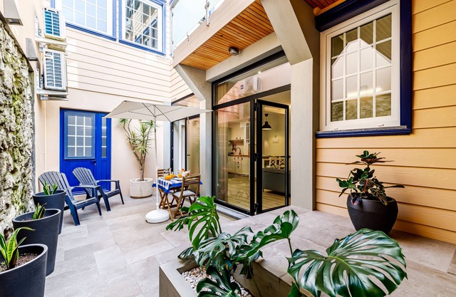 Ferienwohnung 'Ladomar Avenida' mit privater Terrasse, privatem Garten und WLAN