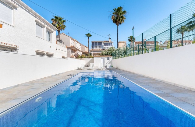 Ferienwohnung 'Las Calas Deluxe B' mit Gemeinschaftspool, privater Terrasse und WLAN