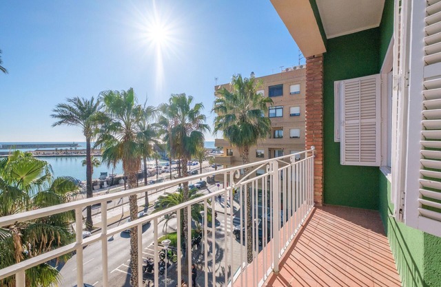 Ferienwohnung 'Las Palmeras 3' mit Meerblick, privater Terrasse und Balkon