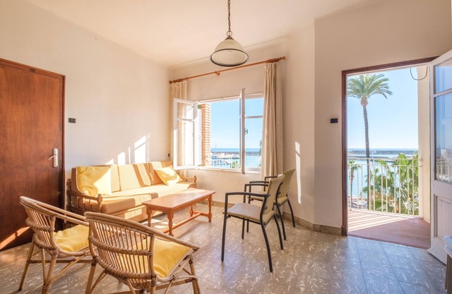 Ferienwohnung 'Las Palmeras 4' mit Meerblick, privater Terrasse und Balkon