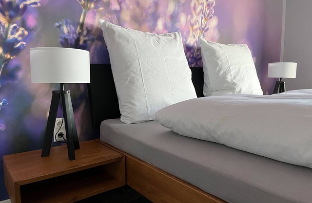 Ferienwohnung 'Lavendel, 110 Qm' mit Gemeinschaftsgarten, Balkon und Wi-Fi
