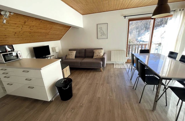 Ferienwohnung 'Le Famillial' mit Balkon und Wi-Fi