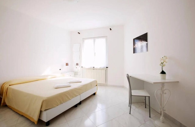 Apartment 'Le Mura - Riviera' with Wi-Fi and Air Conditioning