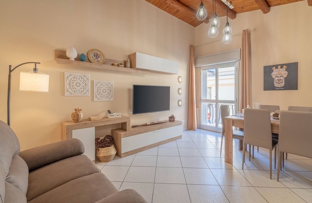 Ferienwohnung 'Le Tre Pigne' mit Balkon, WLAN und Klimaanlage
