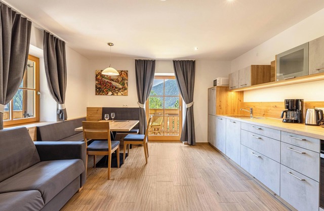 Ferienwohnung "Lechnerhof Wilde Kreuzspitze" in der Nähe des Skigebiets mit Bergblick und WLAN