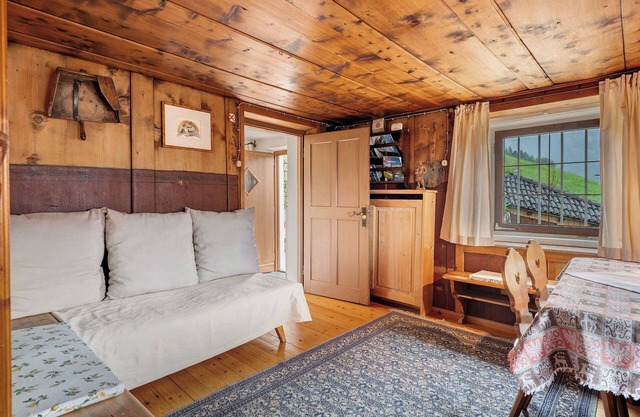 Ferienwohnung 'Leitner Stubenwohnung' mit Bergblick, privater Terrasse und Wi-Fi