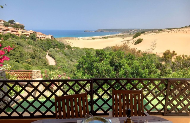 Ferienwohnung 'Lentischio' mit Meerblick und privater Terrasse