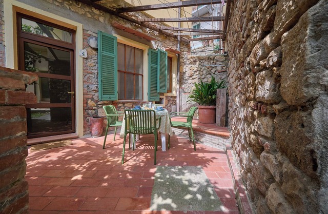 Ferienwohnung 'Limone Loft' mit privater Terrasse und Klimaanlage