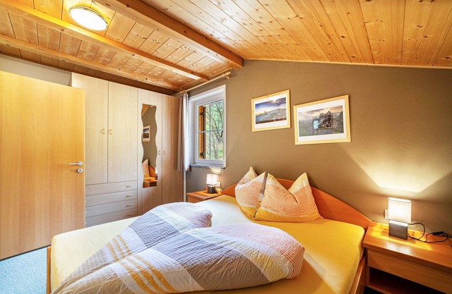 Ferienwohnung "Lingerhof - Alpenrose" mit Bergblick, Gemeinschaftsgarten und WLAN