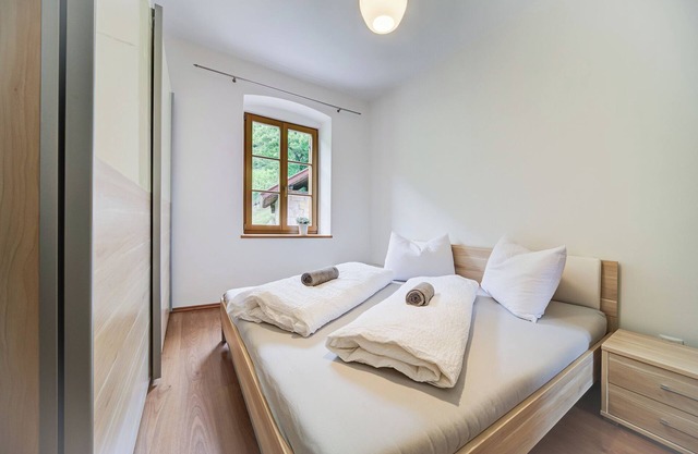 Ferienwohnung 'Linslhof Quarz' mit Bergblick, Gemeinschaftsterrasse und WLAN