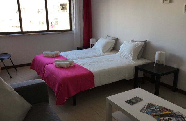 WOHNUNG LISBON - REBOLEIRA (Metro / Zug)