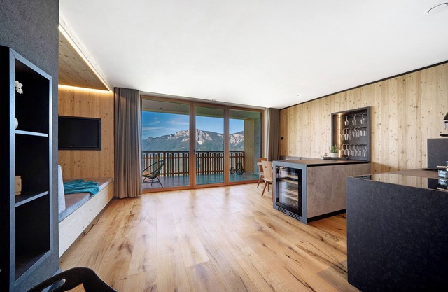 Ferienwohnung 'Lodge Thymian' mit Bergblick, privater Terrasse, privater Sauna und Whirlpool