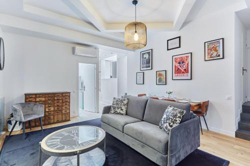 Apartment Loft Père Lachaise by Studio prestige