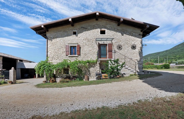 Apartment 'Loppia' with Mountain View, Wi-Fi and Air Conditioning