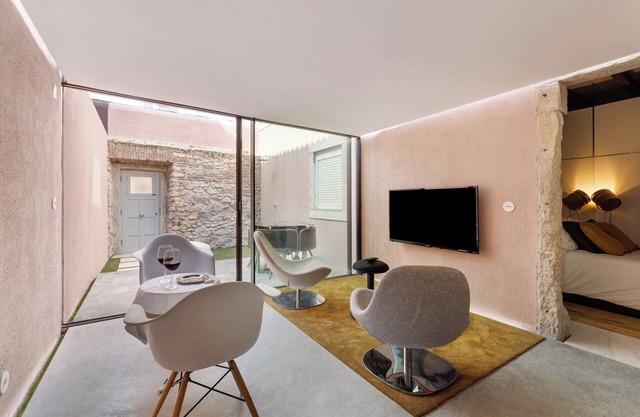 Ferienwohnung 'LxFactory Terrace Lisbon Loft' mit Terrasse und WLAN