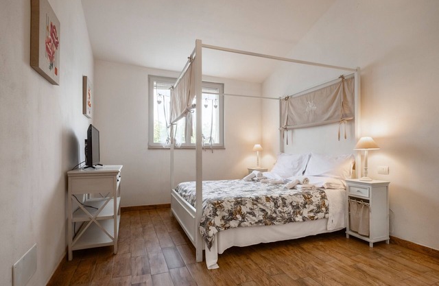 Ferienwohnung 'Malva' mit Gemeinschaftspool, Wi-Fi und Klimaanlage