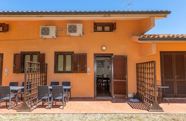 Apartment 'Malva' with Shared Pool, Wi-Fi and Air Conditioning