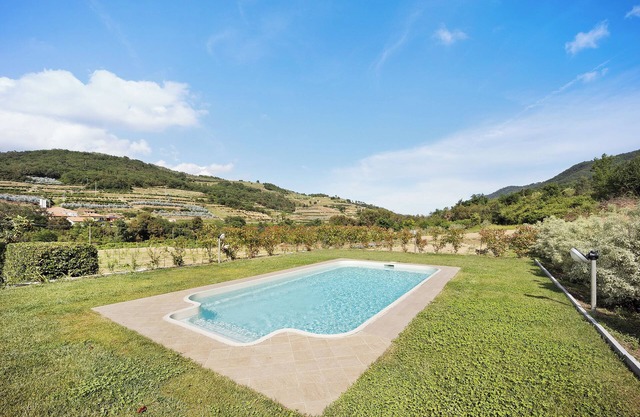 Ferienwohnung "Mansarda Albero Verde con Piscina" mit Bergblick, Pool, Klimaanlage und WLAN