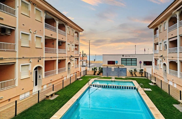 Ferienwohnung 'Mar Mediterrània Miramar' mit Meerblick, Gemeinschaftspool und WLAN