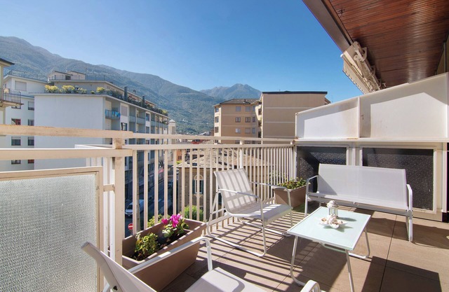Ferienwohnung 'Mary House' mit Bergblick, privater Terrasse und WLAN
