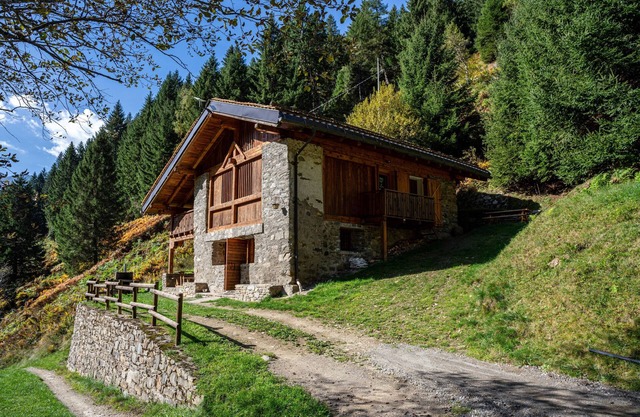 Ferienwohnung 'Maso Rapunzel' mit Bergblick, Privatem Garten und WLAN