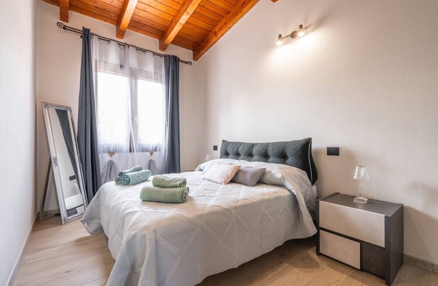 Ferienwohnung 'Matilde' mit Bergblick, Wi-Fi und Klimaanlage