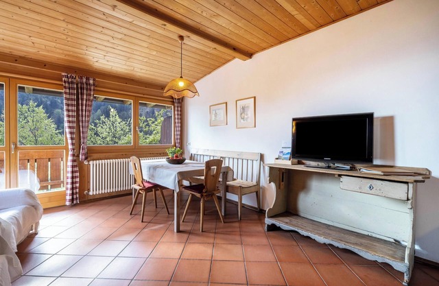 Ferienwohnung 'Mayrhof Tanne' mit Bergblick, WLAN, Balkon & Garten