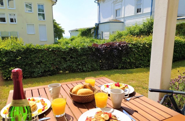 Ferienwohnung 'Meeresbucht' mit Meerblick, privater Terrasse und Wi-Fi