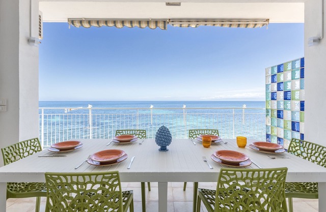 Ferienwohnung 'Meraviglia Del Kafara' mit Meerblick, WLAN und Klimaanlage