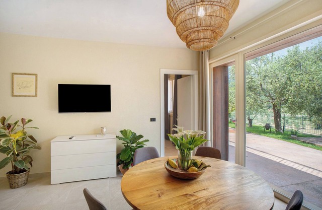 Ferienwohnung 'Micuzzo' mit Bergblick, Wi-Fi und Klimaanlage