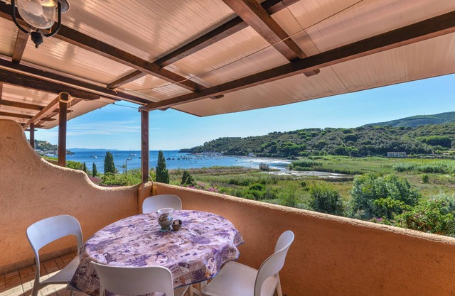 Ferienwohnung 'Mono4Posti Vista Mare Il Portolano' mit Meerblick, WLAN und Klimaanlage