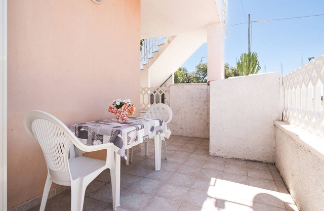 Ferienwohnung 'Monolocale A Due Passi Dal Mare' mit privater Terrasse