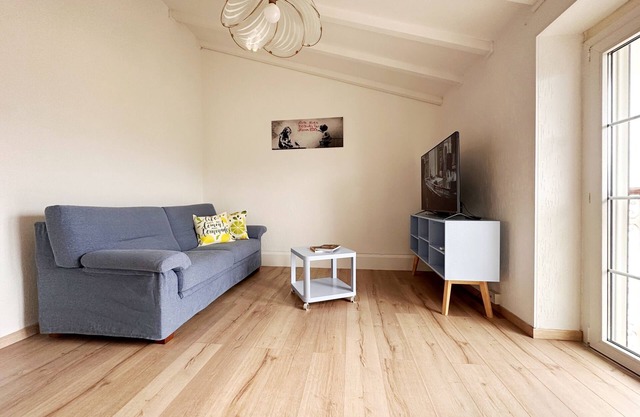 Apartment 'Montinelle' with Lake View, Wi-Fi and Air Conditioning