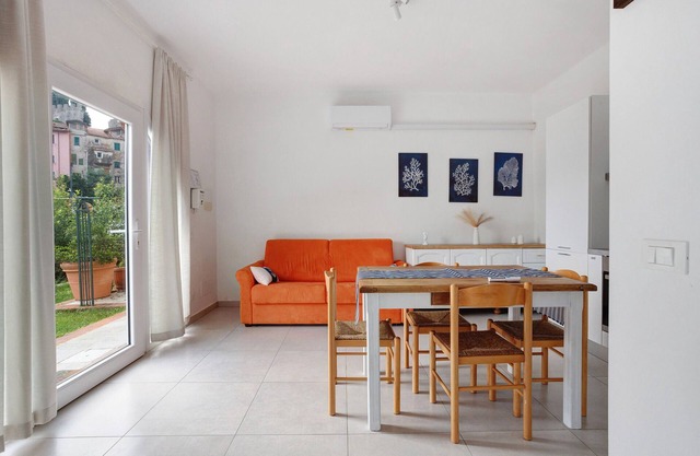 Apartment 'Montemare' mit privatem Garten, WLAN und Klimaanlage