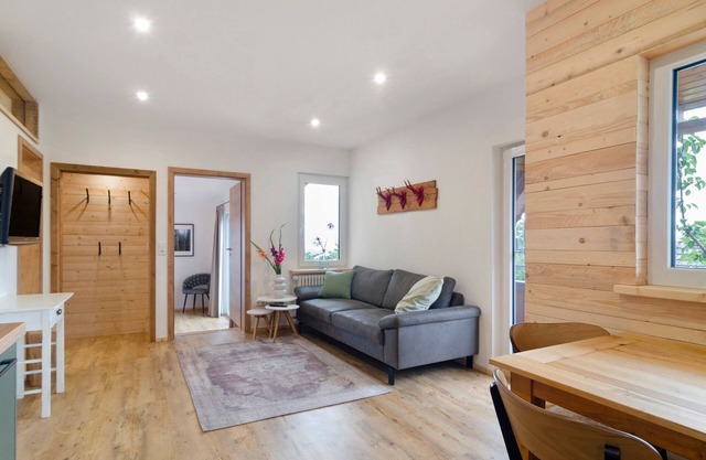 Apartment 'Morgensonne' mit Gemeinschaftsgarten und WLAN