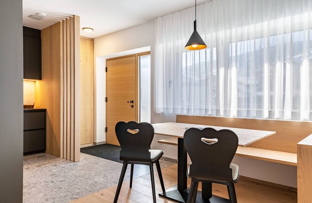 Ferienwohnung 'Mountain Meadows Apt 1' mit Bergblick, privater Terrasse und WLAN