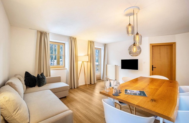 Ferienwohnung "Mountain Residence Kasern Nr 1" mit Bergblick, Garten & WLAN