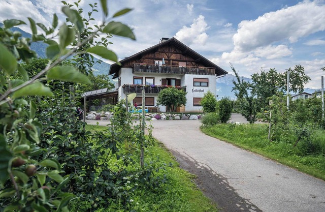 Ferienwohnung "Mutspitz Leilichhof" mit Bergblick, WLAN, Balkon & Garten